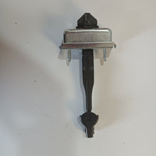 Load image into Gallery viewer, Catch Hinge Brake Stop Check Strap Limiter OE 13270665