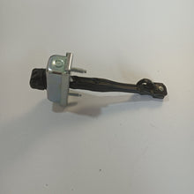 Load image into Gallery viewer, Catch Hinge Brake Stop Check Strap Limiter OE 13270665