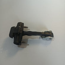 Load image into Gallery viewer, Catch Hinge Brake Stop Check Strap Limiter OE 50510941