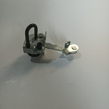 Load image into Gallery viewer, Catch Hinge Brake Stop Check Strap Limiter OE 51754186