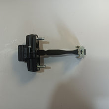 Load image into Gallery viewer, Catch Hinge Brake Stop Check Strap Limiter OE 51983934