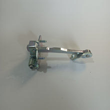Load image into Gallery viewer, Catch Hinge Brake Stop Check Strap Limiter OE 824308607R