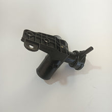 Load image into Gallery viewer, Thermostat Housing OE 25329-1R200