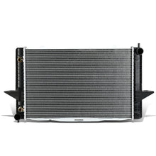 Load image into Gallery viewer, Henge Auto Aluminum Radiator For 1999-2004 Volvo C7,1999-2000 S70/V70 Replace CU2424