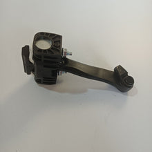 Load image into Gallery viewer, Catch Hinge Brake Stop Check Strap Limiter OE 13107851
