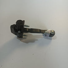 Load image into Gallery viewer, Catch Hinge Brake Stop Check Strap Limiter OE 50509843
