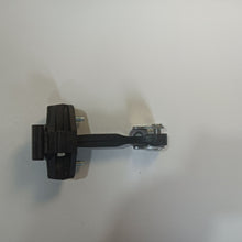 Load image into Gallery viewer, Catch Hinge Brake Stop Check Strap Limiter OE 51883509
