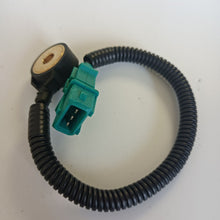 Load image into Gallery viewer, Car Sensor Assembly Knock Sensor Right Passenger Side Replacement Number 3925037100
