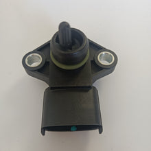 Load image into Gallery viewer, Car Sensor Assembly Manifold Pressure Sensor Standard Replacement Number 393002G000
