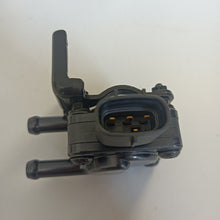 Load image into Gallery viewer, Car Sensor Assembly Differential Pressure Replacement Number 3921027401
