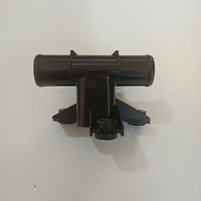 Load image into Gallery viewer, Thermostat Housing OE 25329-2K000
